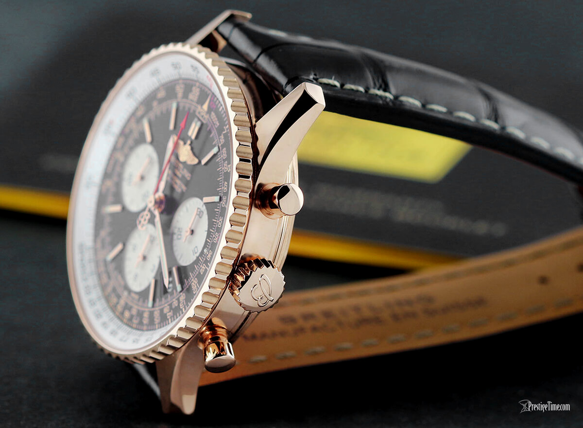 Breitling Navitimer 1 43mm B01 Solid Crown and Pushers