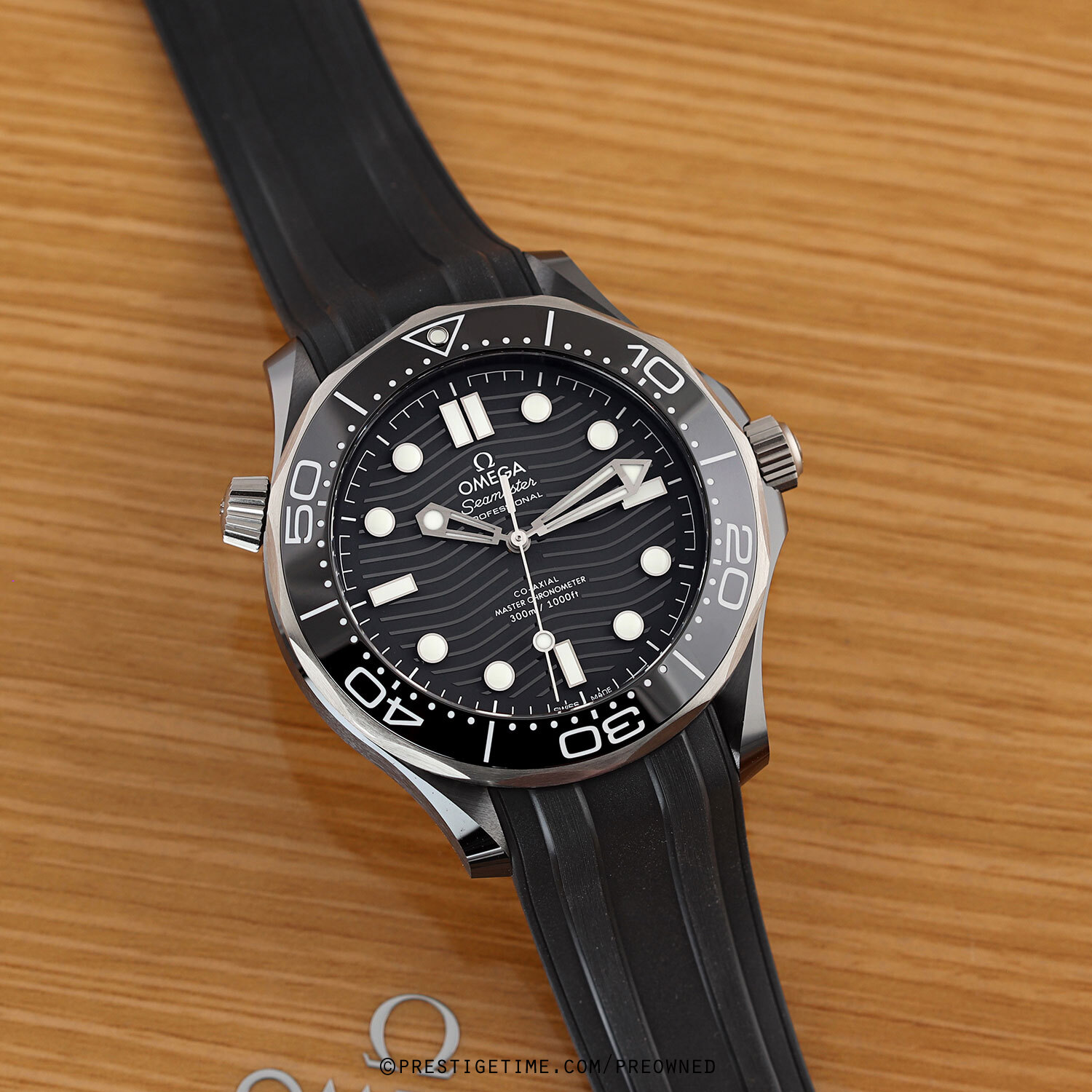 Seamaster Black ceramic Anti-magnetic Watch 210.92.44.20.01.001