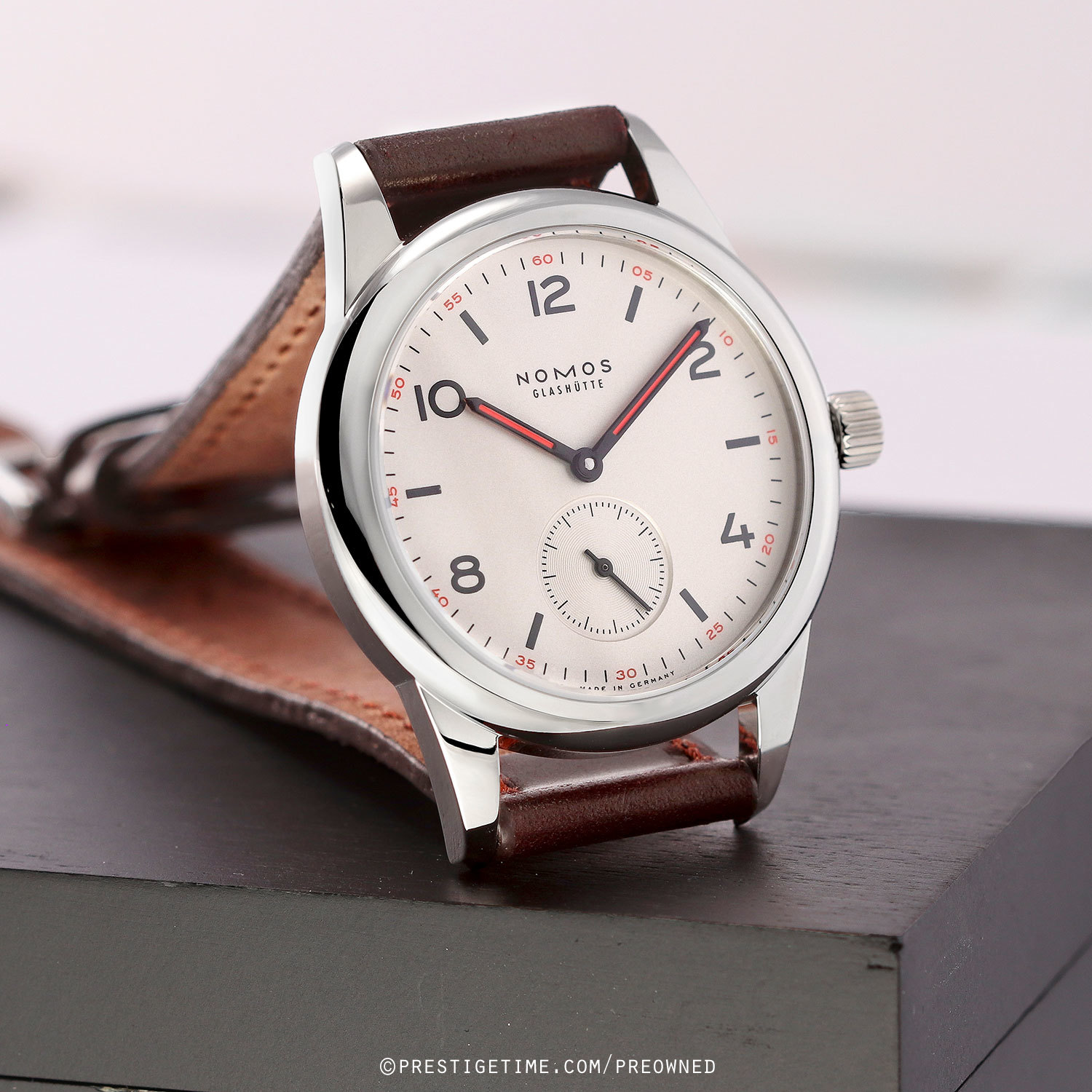 Pre-owned Nomos Glashutte Club Manual Wind 36mm 701